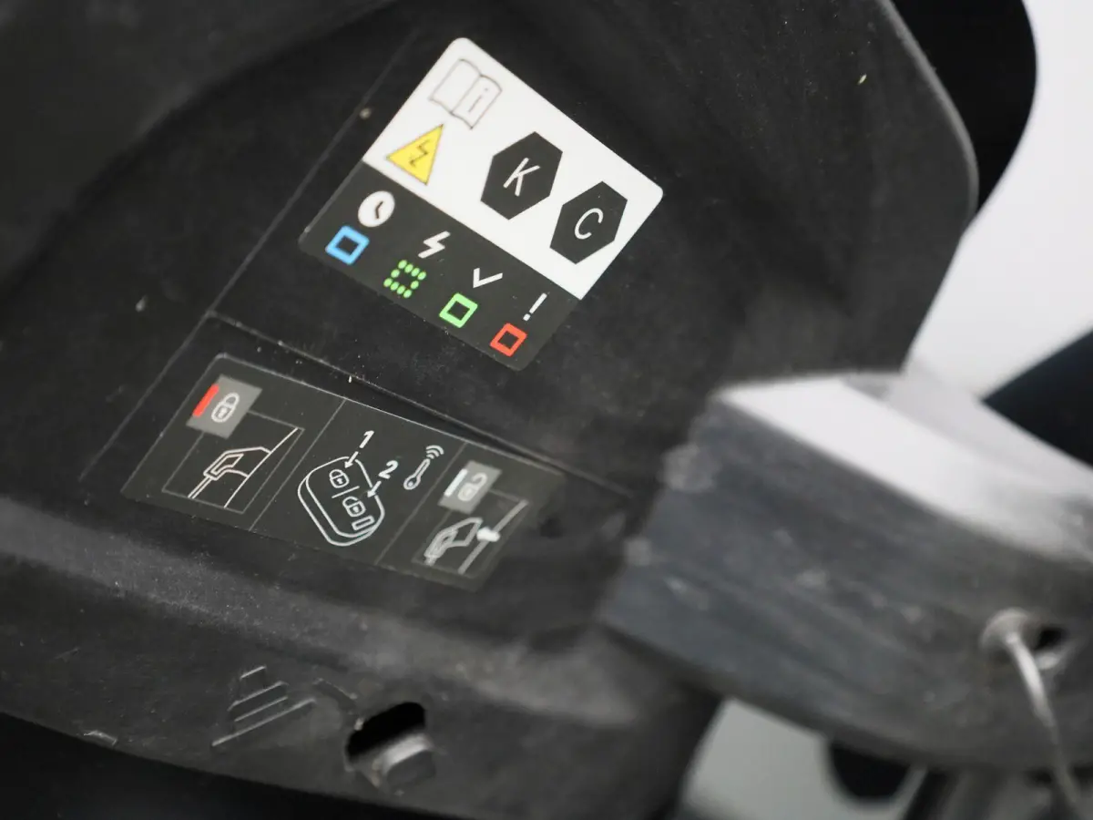 Edition 50 kWh | CRUISE CONTROL | CLIMATE CONTROL | APPLE CARPLAY / ANDROID AUTO | DIGITAAL DASHBOARD |