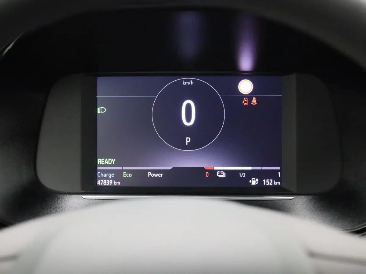 Edition 50 kWh | CRUISE CONTROL | CLIMATE CONTROL | APPLE CARPLAY / ANDROID AUTO | DIGITAAL DASHBOARD |
