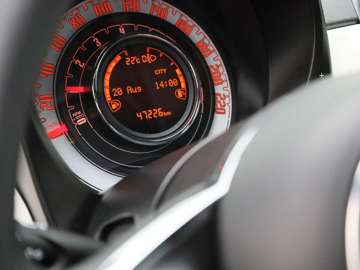 1.0 Hybrid Club | CRUISE CONTROL | LMV | LED | AIRCO |