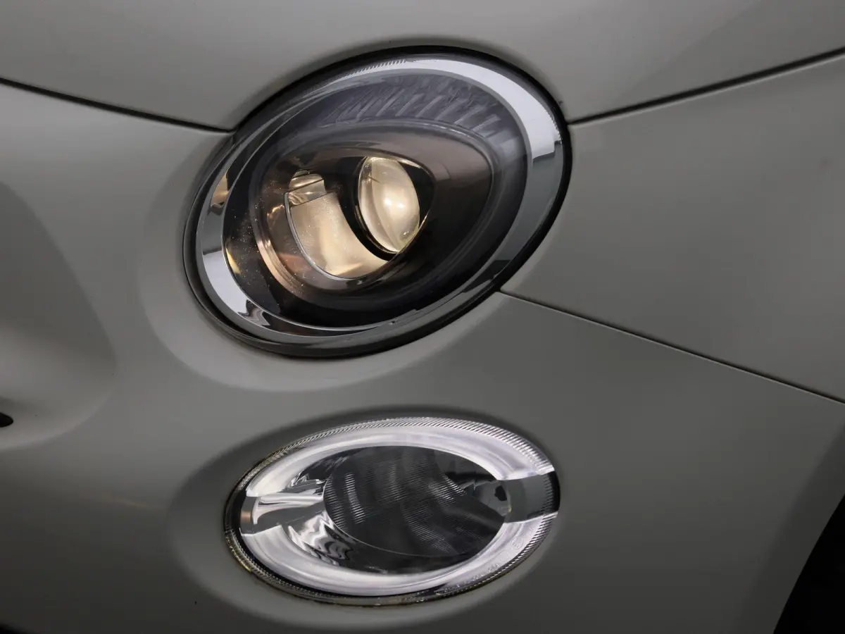 1.0 Hybrid Club | CRUISE CONTROL | LMV | LED | AIRCO |
