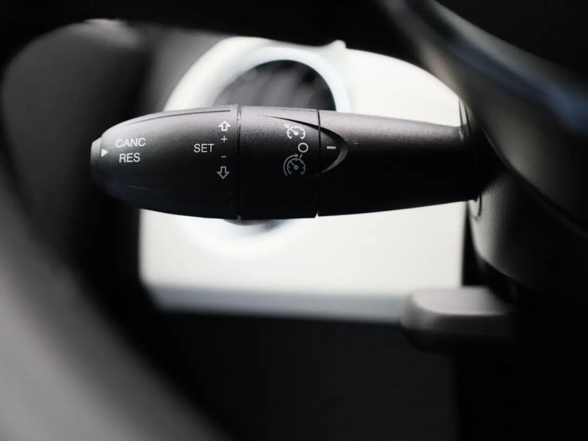 1.0 Hybrid Club | CRUISE CONTROL | LMV | LED | AIRCO |