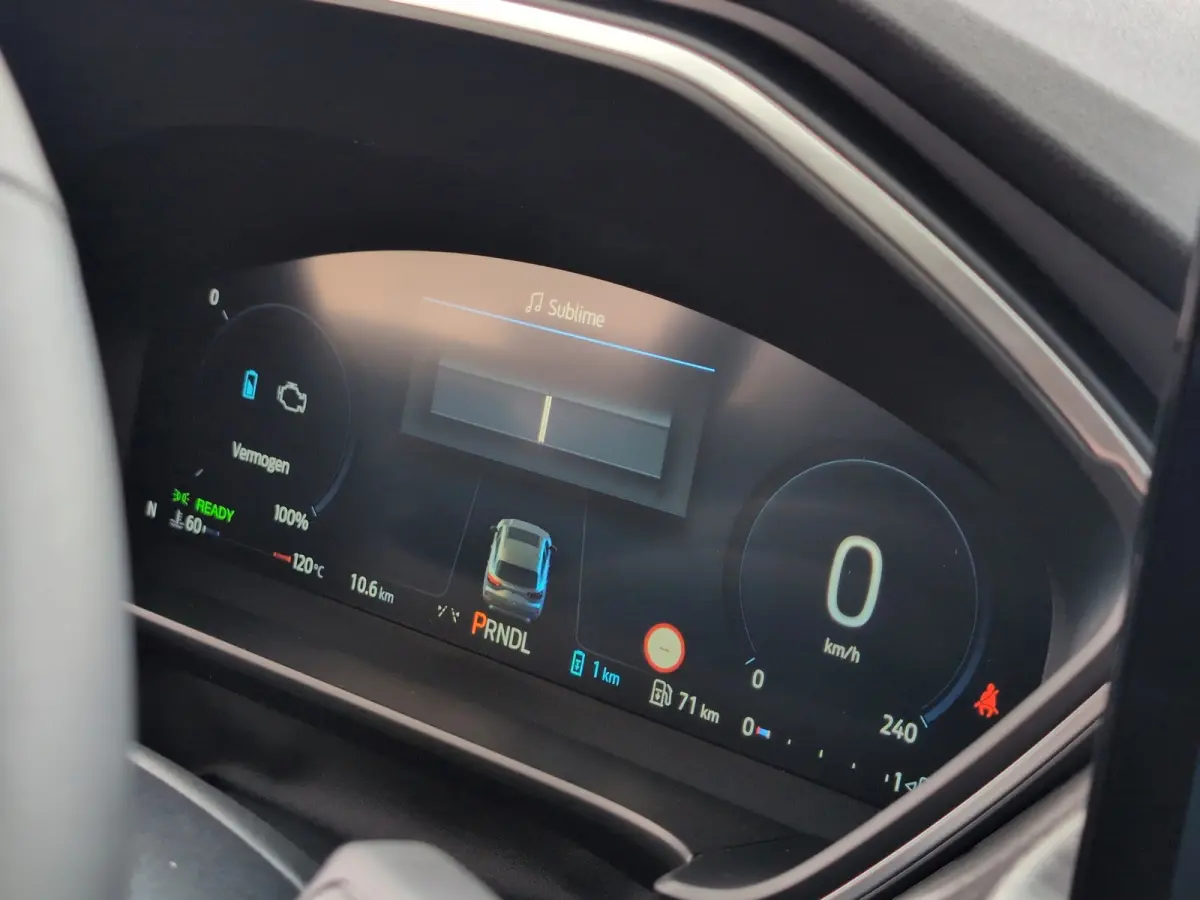 2.5 PHEV Titanium | Achterbank verwarmd | Achteruitrijcamera | All Weather banden