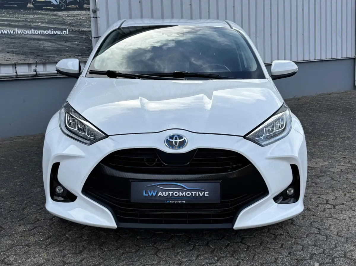 1.5 Hybrid Dynamic | Keyless | LED | Full map navi | Stoelverwarming