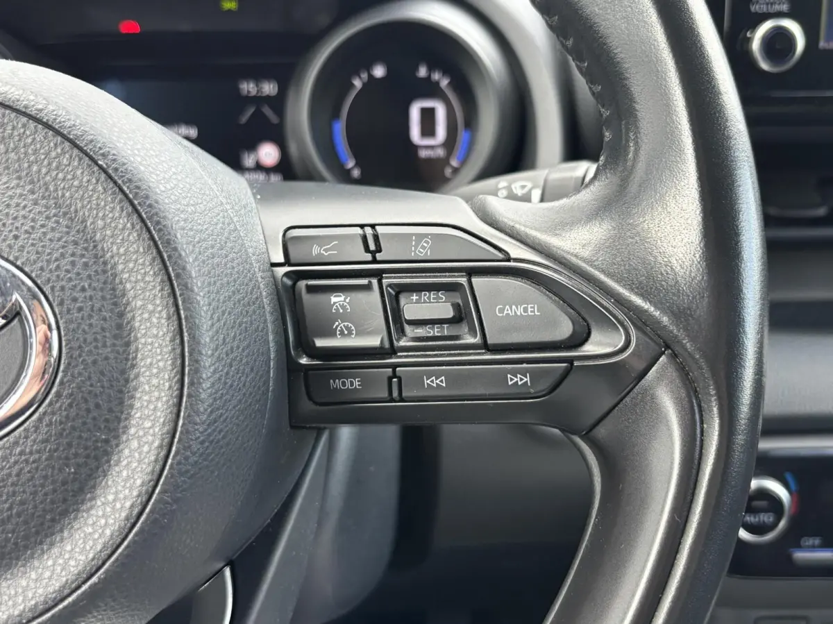 1.5 Hybrid Dynamic | Keyless | LED | Full map navi | Stoelverwarming