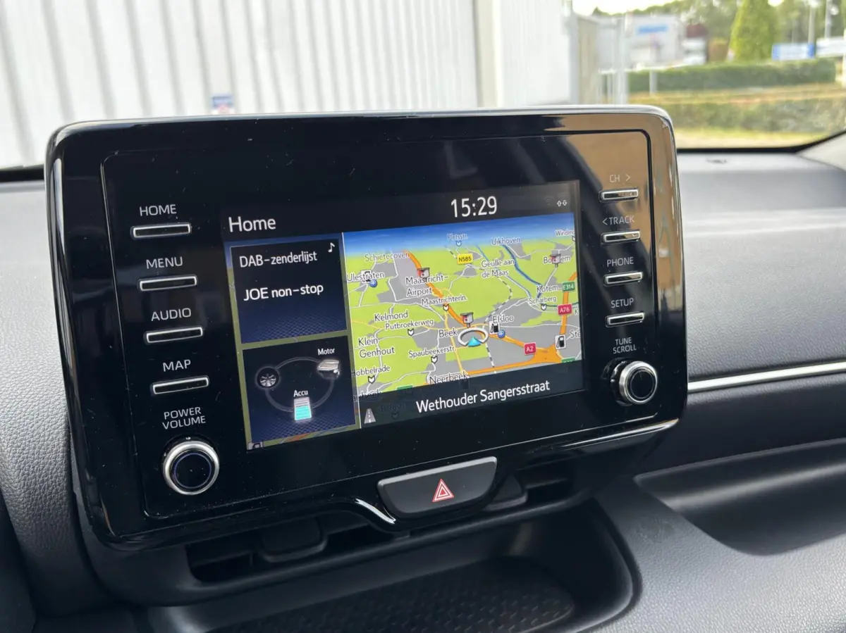 1.5 Hybrid Dynamic | Keyless | LED | Full map navi | Stoelverwarming