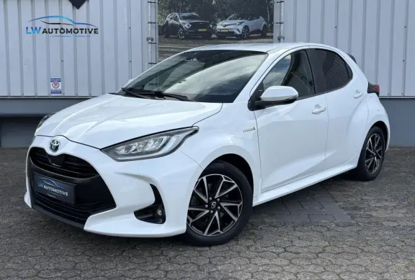 1.5 Hybrid Dynamic | Keyless | LED | Full map navi | Stoelverwarming