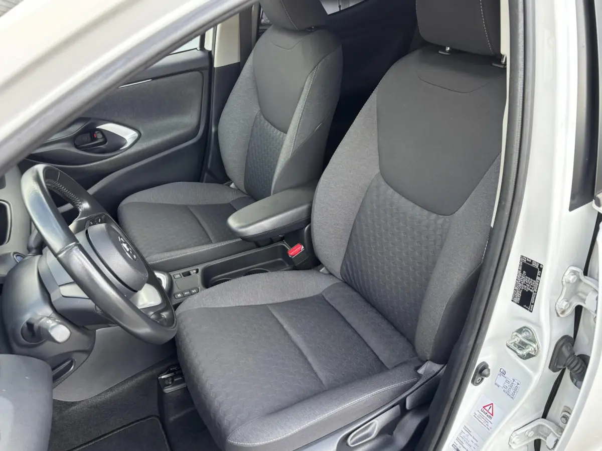 1.5 Hybrid Dynamic | Keyless | LED | Full map navi | Stoelverwarming