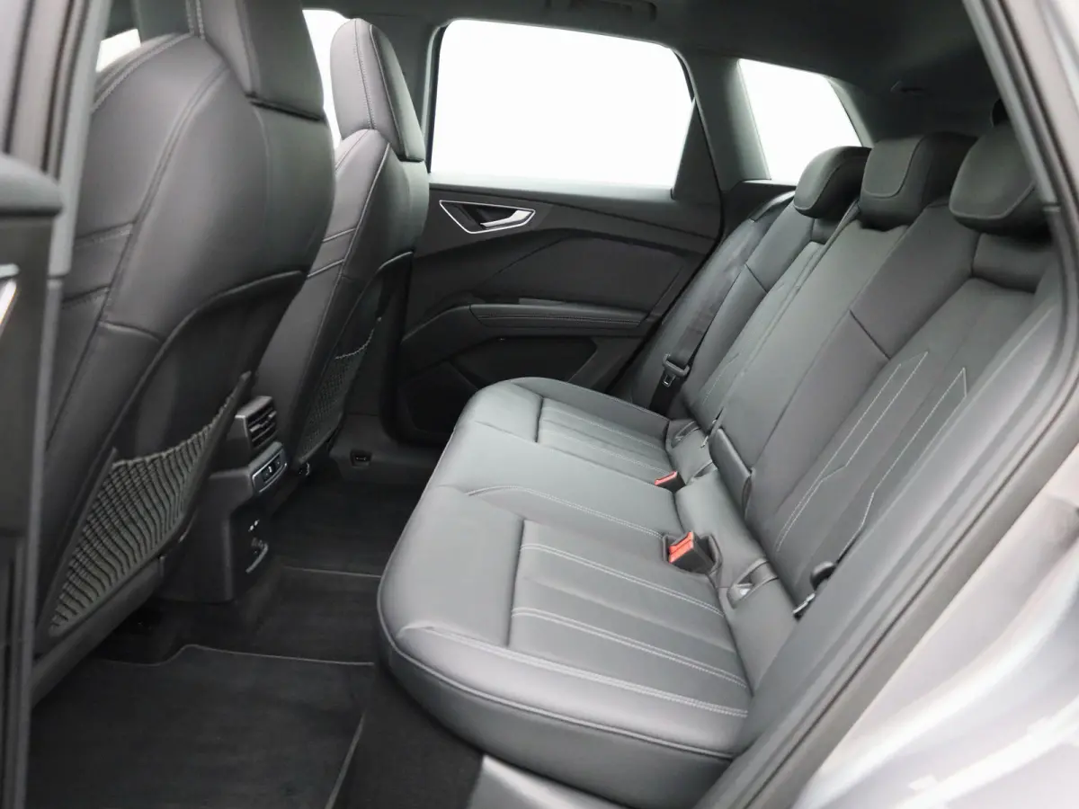 45 quattro Edition 82 kWh 286 PK | Adaptive cruise control | Glazen panoramadak | Elektrisch instel. voorstoelen | Achteruitrijcamera| Climate control | Matrix-ledkoplampen | Stoelverwarming