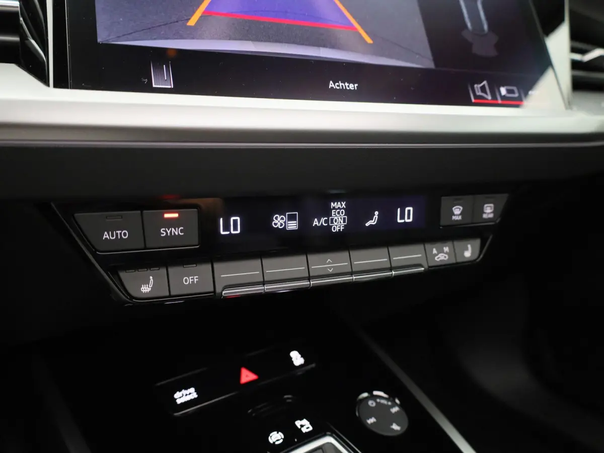 45 quattro Edition 82 kWh 286 PK | Adaptive cruise control | Glazen panoramadak | Elektrisch instel. voorstoelen | Achteruitrijcamera| Climate control | Matrix-ledkoplampen | Stoelverwarming