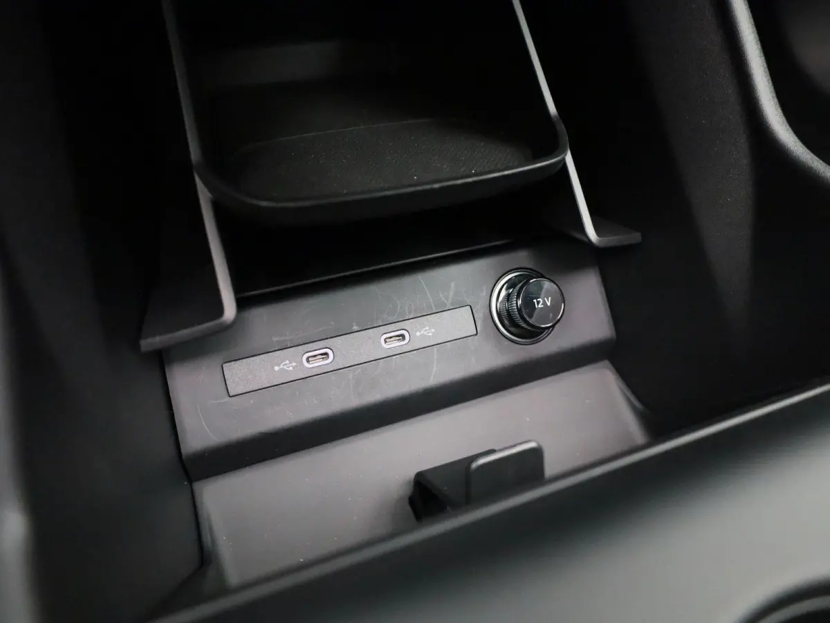 45 quattro Edition 82 kWh 286 PK | Adaptive cruise control | Glazen panoramadak | Elektrisch instel. voorstoelen | Achteruitrijcamera| Climate control | Matrix-ledkoplampen | Stoelverwarming