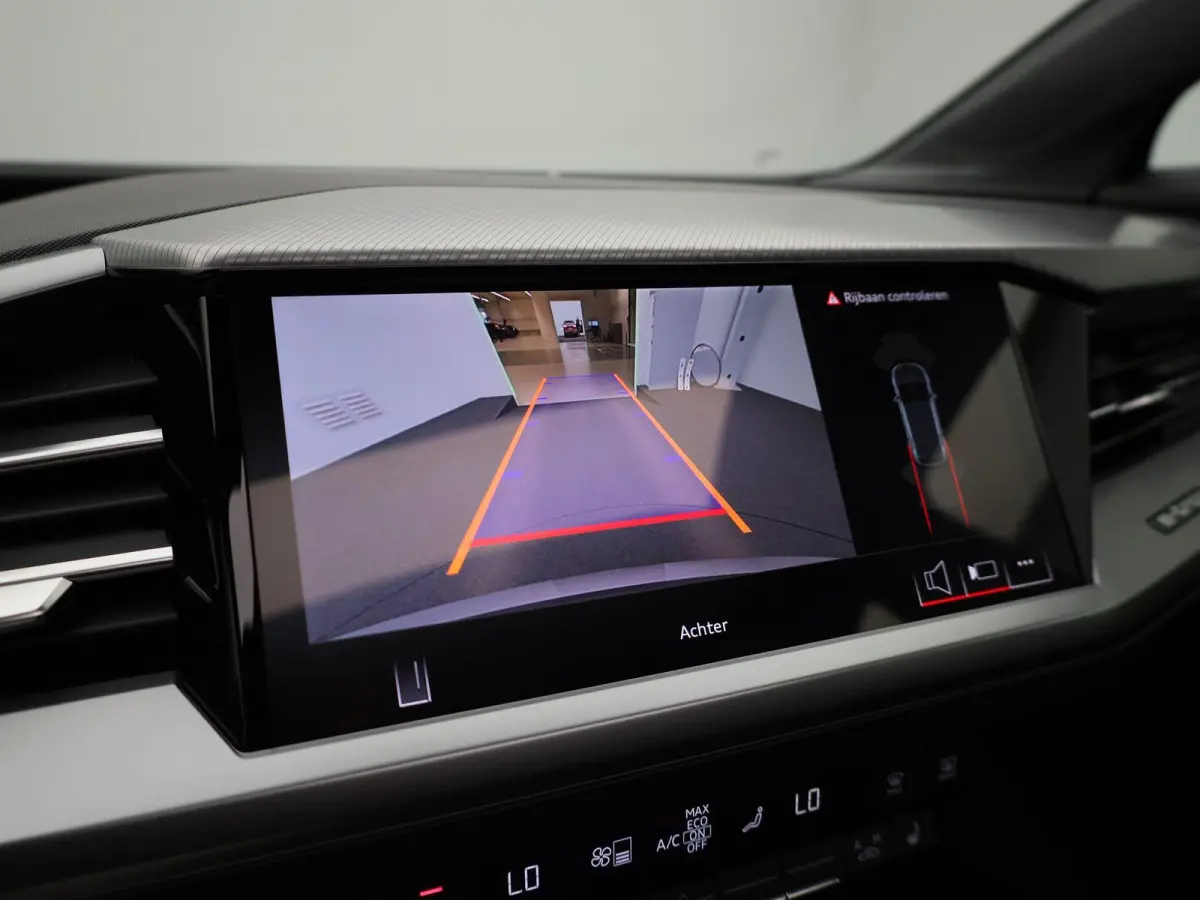 45 quattro Edition 82 kWh 286 PK | Adaptive cruise control | Glazen panoramadak | Elektrisch instel. voorstoelen | Achteruitrijcamera| Climate control | Matrix-ledkoplampen | Stoelverwarming