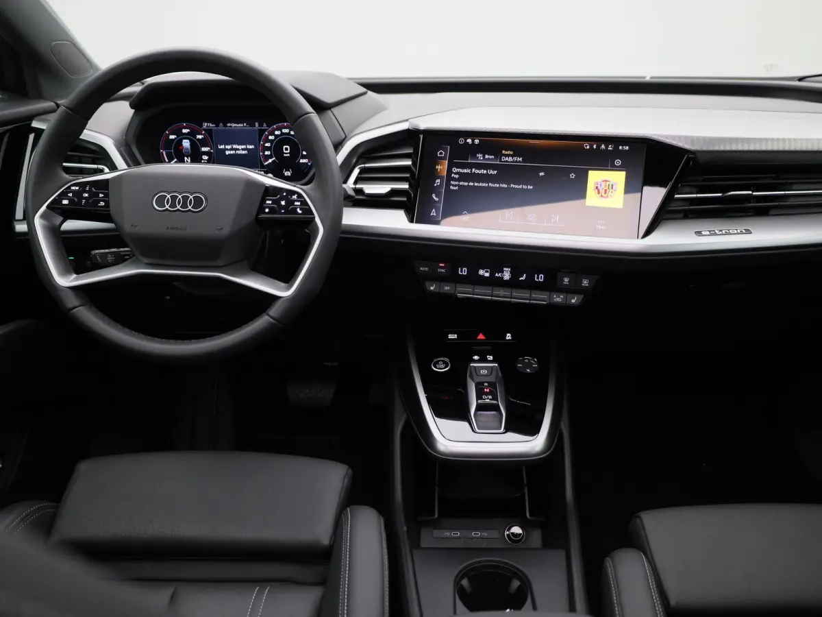45 quattro Edition 82 kWh 286 PK | Adaptive cruise control | Glazen panoramadak | Elektrisch instel. voorstoelen | Achteruitrijcamera| Climate control | Matrix-ledkoplampen | Stoelverwarming
