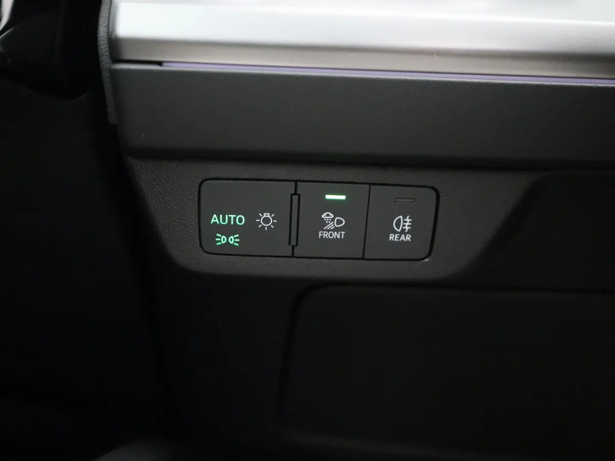 45 quattro Edition 82 kWh 286 PK | Adaptive cruise control | Glazen panoramadak | Elektrisch instel. voorstoelen | Achteruitrijcamera| Climate control | Matrix-ledkoplampen | Stoelverwarming