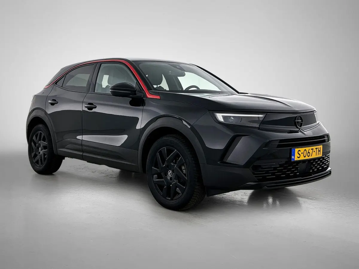 1.2 136pk Level 4 | Navigatie | Climate Control | Cruise Control | Camera | 17"LMV | LED | Parkeersensoren | Apple Carplay/Android Auto |
