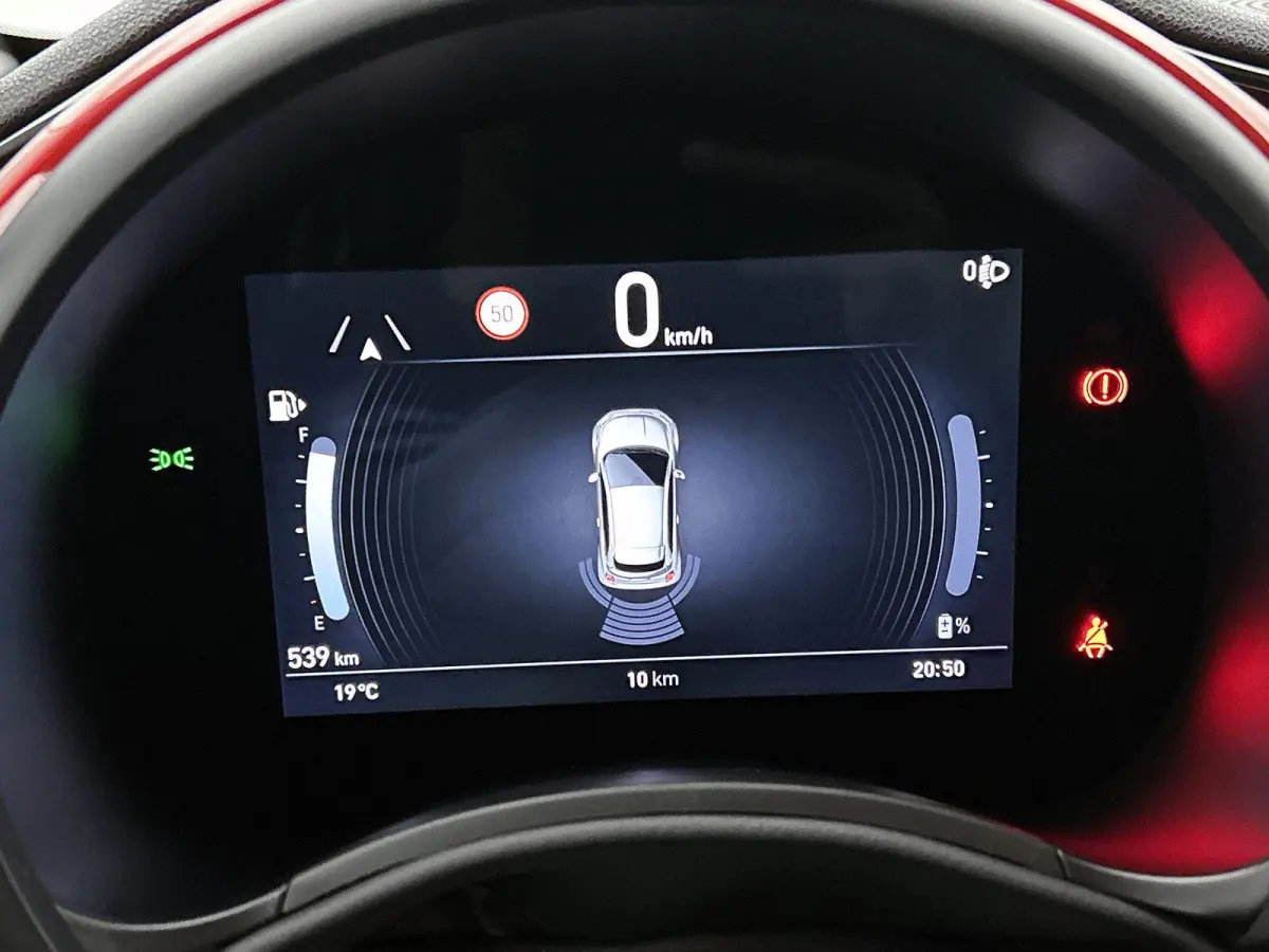 1.0 65pk Hybrid Icon | Apple Carplay/Android Auto | Climate Control | Cruise Control | Full-LED | 17"LMV | Getint Glas | Parkeersensoren |