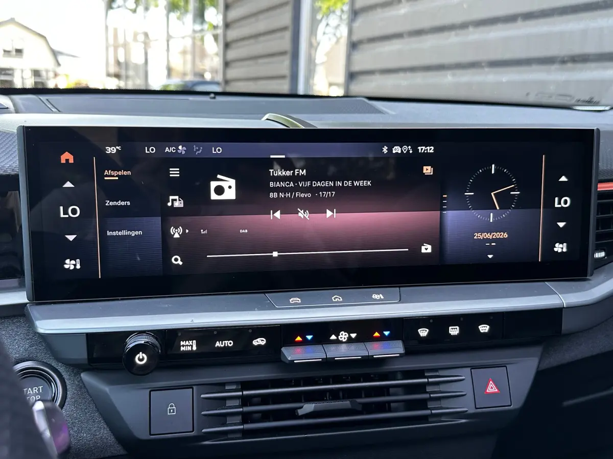 1.6 Turbo 195 PK Plug-in-Hybrid GS | ELEK. GLAZEN SCHUIF-/KANTELDAK| HEAD-UP DISPLAY| FOCAL SOUND| ADAPTIEVE CRUISE CONTROL| AGR COMFORTSTOELEN| DODEHOEK DETECTIE| STOEL, STUUR EN VOORRUITVE
