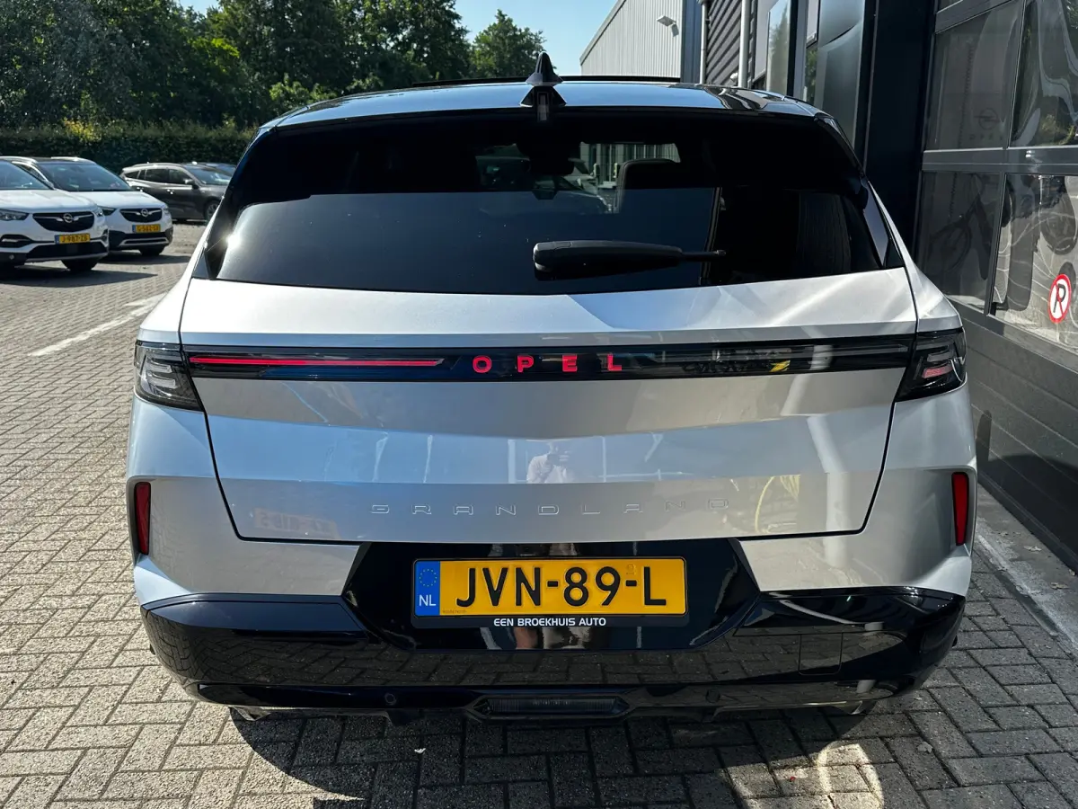 1.6 Turbo 195 PK Plug-in-Hybrid GS | ELEK. GLAZEN SCHUIF-/KANTELDAK| HEAD-UP DISPLAY| FOCAL SOUND| ADAPTIEVE CRUISE CONTROL| AGR COMFORTSTOELEN| DODEHOEK DETECTIE| STOEL, STUUR EN VOORRUITVE