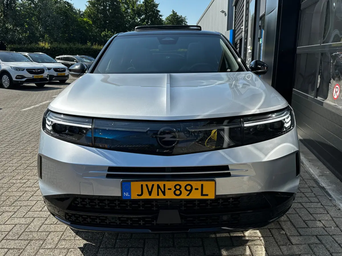 1.6 Turbo 195 PK Plug-in-Hybrid GS | ELEK. GLAZEN SCHUIF-/KANTELDAK| HEAD-UP DISPLAY| FOCAL SOUND| ADAPTIEVE CRUISE CONTROL| AGR COMFORTSTOELEN| DODEHOEK DETECTIE| STOEL, STUUR EN VOORRUITVE