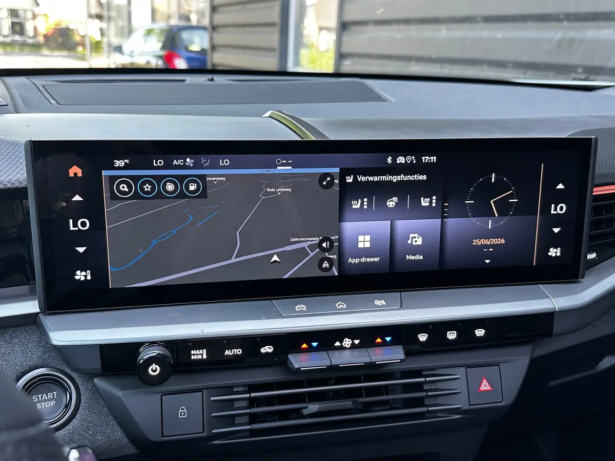 1.6 Turbo 195 PK Plug-in-Hybrid GS | ELEK. GLAZEN SCHUIF-/KANTELDAK| HEAD-UP DISPLAY| FOCAL SOUND| ADAPTIEVE CRUISE CONTROL| AGR COMFORTSTOELEN| DODEHOEK DETECTIE| STOEL, STUUR EN VOORRUITVE