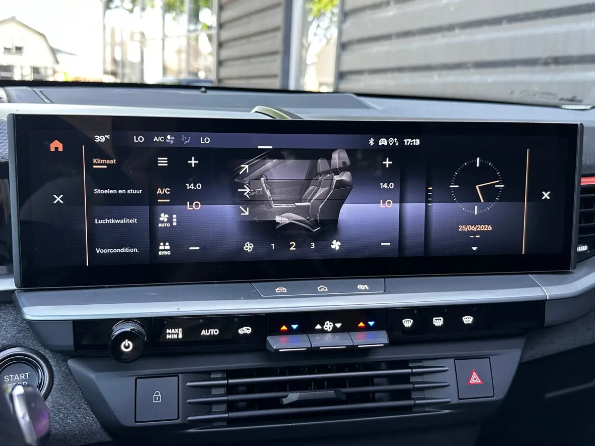 1.6 Turbo 195 PK Plug-in-Hybrid GS | ELEK. GLAZEN SCHUIF-/KANTELDAK| HEAD-UP DISPLAY| FOCAL SOUND| ADAPTIEVE CRUISE CONTROL| AGR COMFORTSTOELEN| DODEHOEK DETECTIE| STOEL, STUUR EN VOORRUITVE