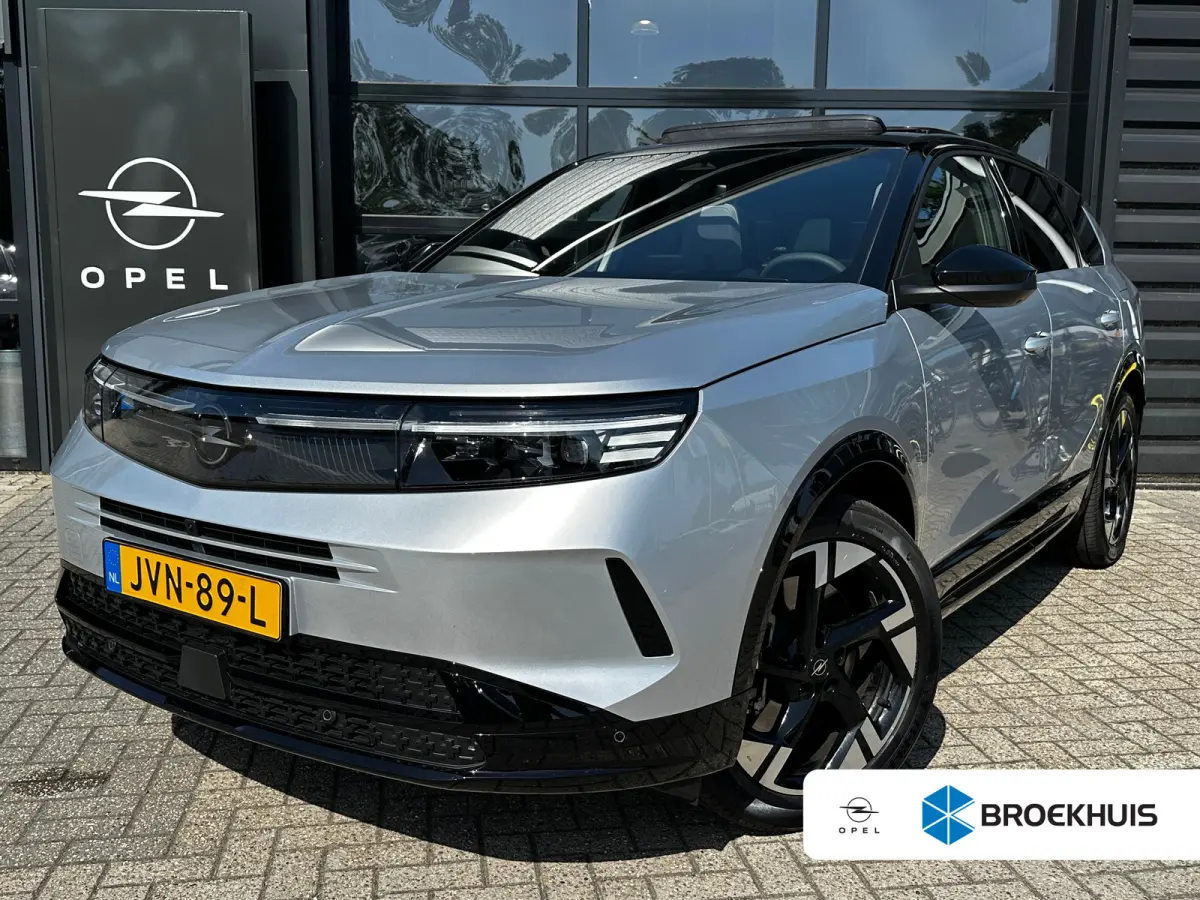 1.6 Turbo 195 PK Plug-in-Hybrid GS | ELEK. GLAZEN SCHUIF-/KANTELDAK| HEAD-UP DISPLAY| FOCAL SOUND| ADAPTIEVE CRUISE CONTROL| AGR COMFORTSTOELEN| DODEHOEK DETECTIE| STOEL, STUUR EN VOORRUITVE