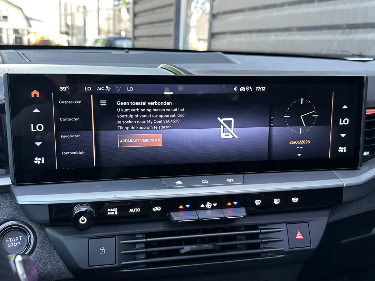 1.6 Turbo 195 PK Plug-in-Hybrid GS | ELEK. GLAZEN SCHUIF-/KANTELDAK| HEAD-UP DISPLAY| FOCAL SOUND| ADAPTIEVE CRUISE CONTROL| AGR COMFORTSTOELEN| DODEHOEK DETECTIE| STOEL, STUUR EN VOORRUITVE