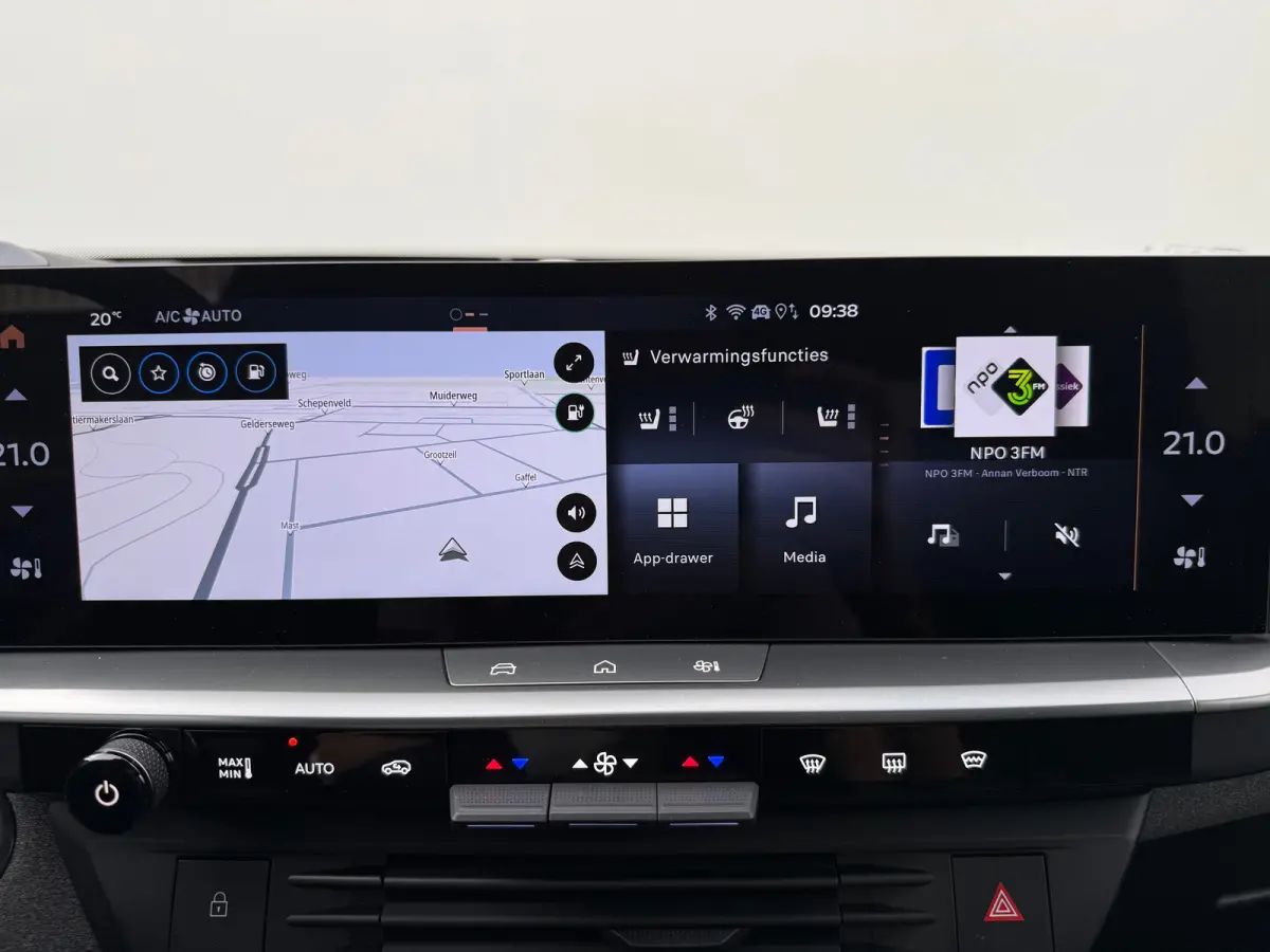 1.6 PHEV 195PK GS | 8 Jaar Garantie | Focal Soundsystem | TomTom NAVI | Schuif-/Kanteldak | Adaptieve Cruise Control | 360° Camera | Dodehoek Detectie | Verwarmde Stoelen | Matrix LED | 19"