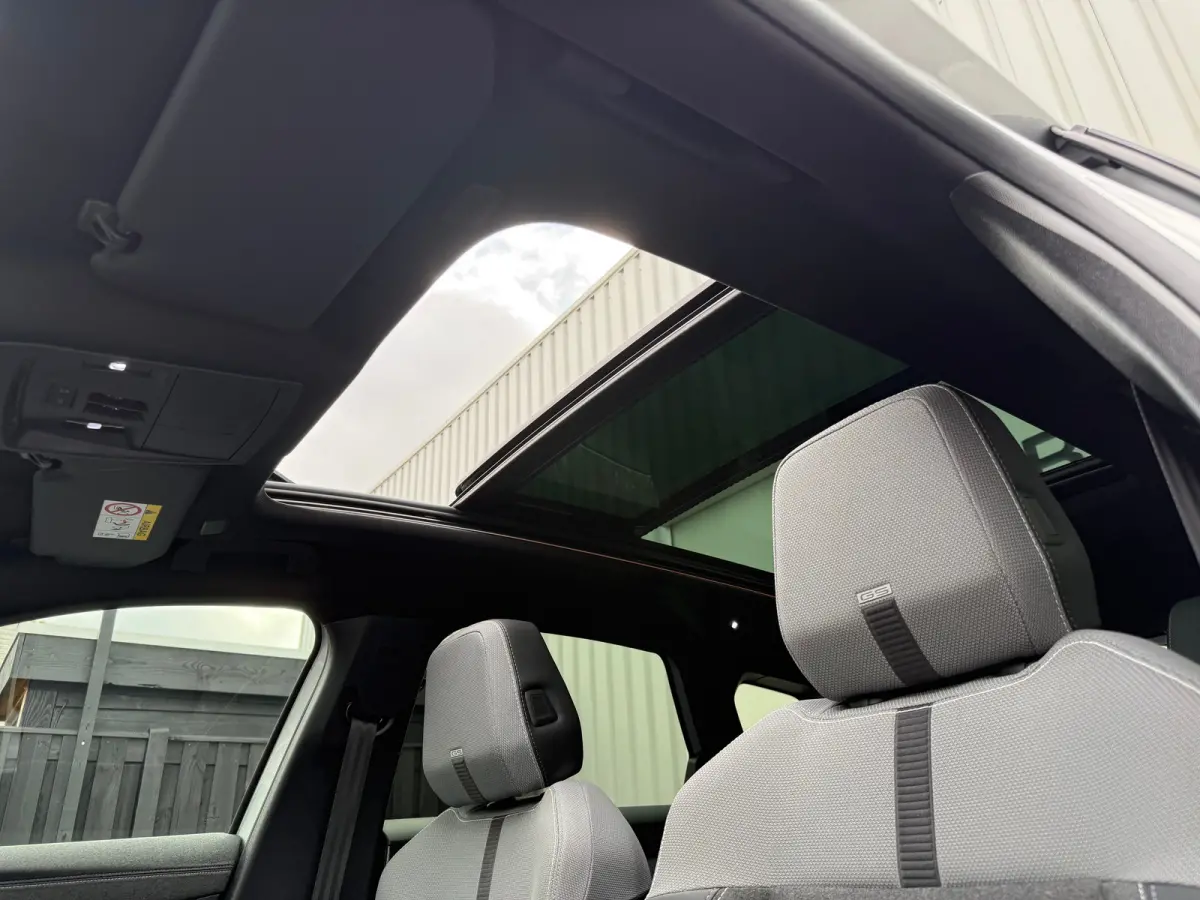 1.6 PHEV 195PK GS | 8 Jaar Garantie | Focal Soundsystem | TomTom NAVI | Schuif-/Kanteldak | Adaptieve Cruise Control | 360° Camera | Dodehoek Detectie | Verwarmde Stoelen | Matrix LED | 19"
