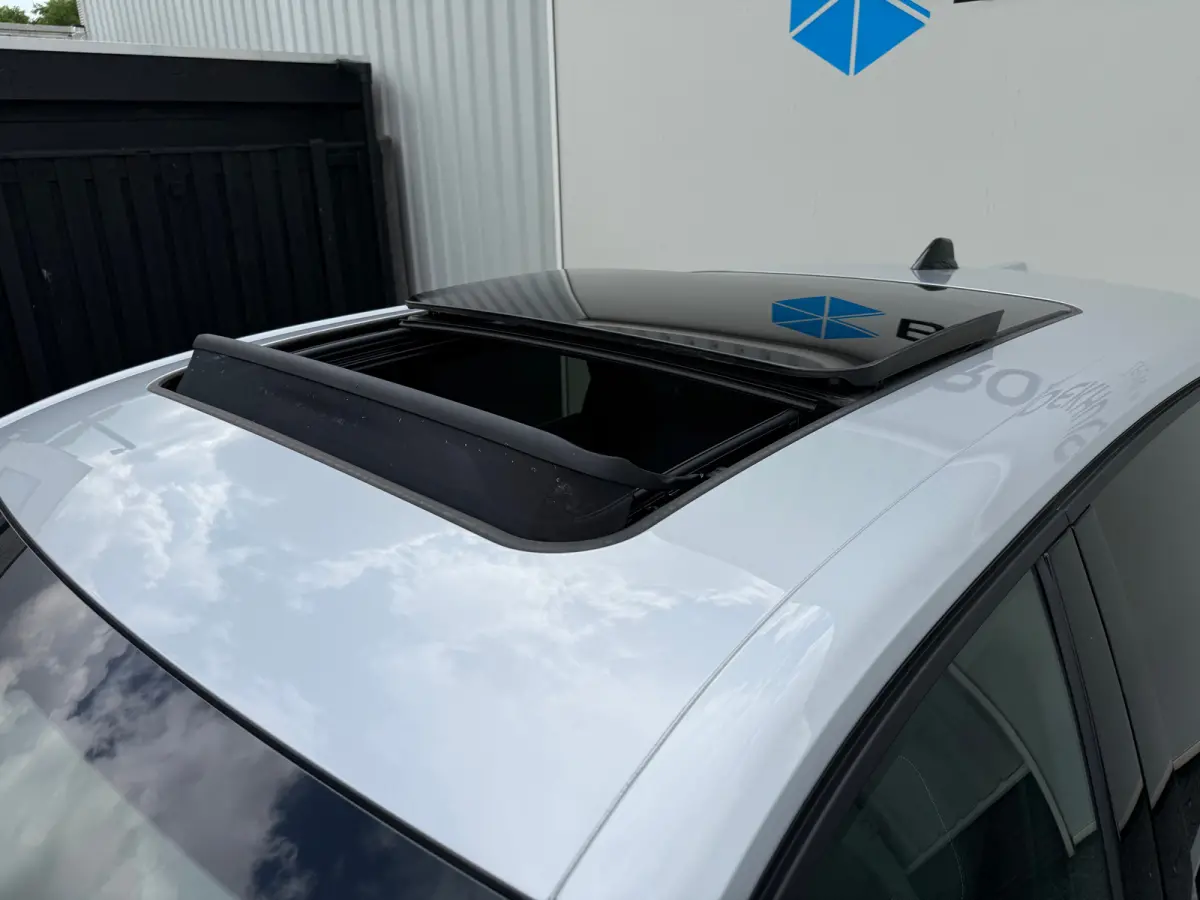 1.6 PHEV 195PK GS | 8 Jaar Garantie | Focal Soundsystem | TomTom NAVI | Schuif-/Kanteldak | Adaptieve Cruise Control | 360° Camera | Dodehoek Detectie | Verwarmde Stoelen | Matrix LED | 19"