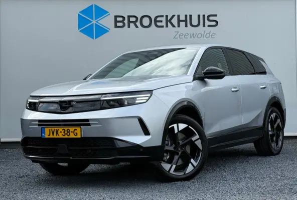 1.6 PHEV 195PK GS | 8 Jaar Garantie | Focal Soundsystem | TomTom NAVI | Schuif-/Kanteldak | Adaptieve Cruise Control | 360° Camera | Dodehoek Detectie | Verwarmde Stoelen | Matrix LED | 19"