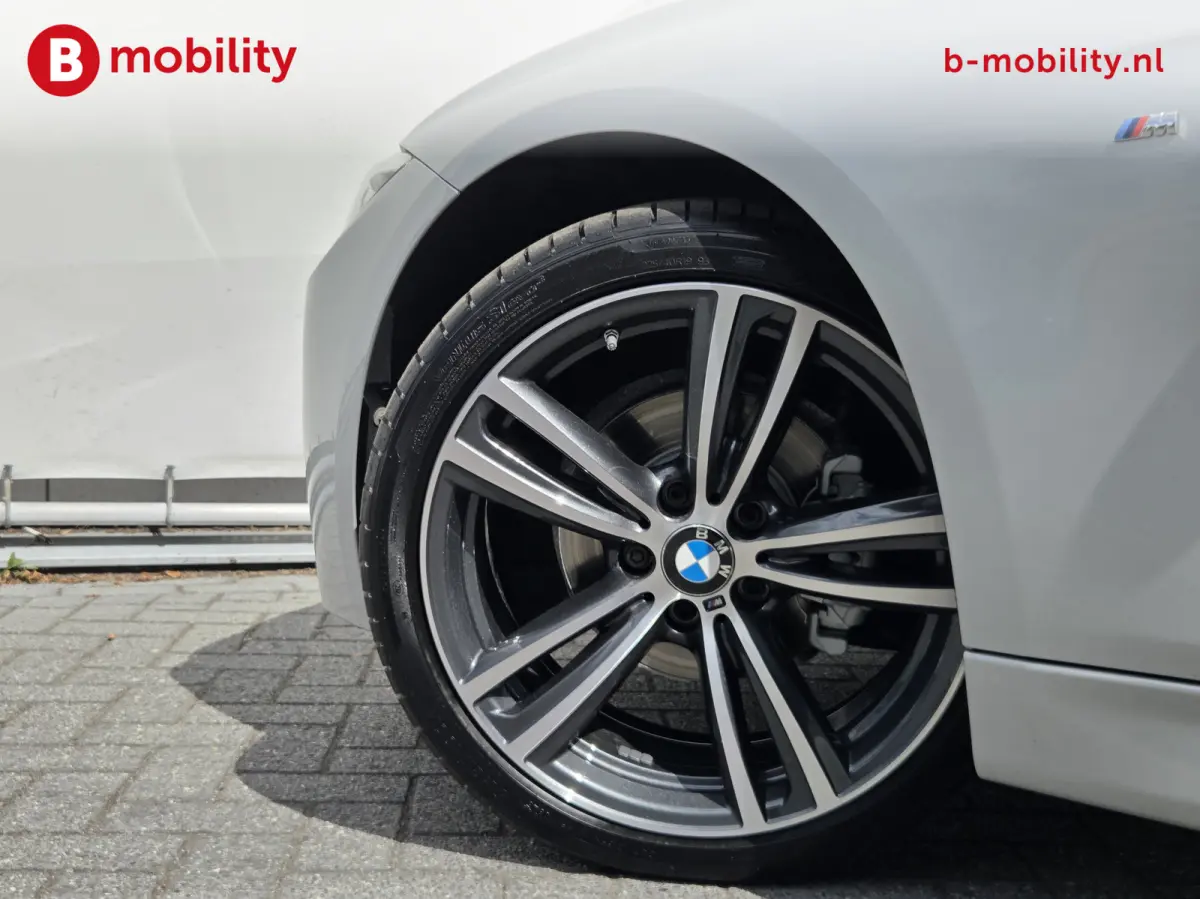 320i High Executive M-Sport Panoramadak Apple CarPlay NL Auto! | Hifi | Leer | Cruise Control | Navigatie