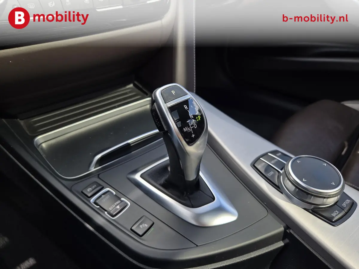 320i High Executive M-Sport Panoramadak Apple CarPlay NL Auto! | Hifi | Leer | Cruise Control | Navigatie
