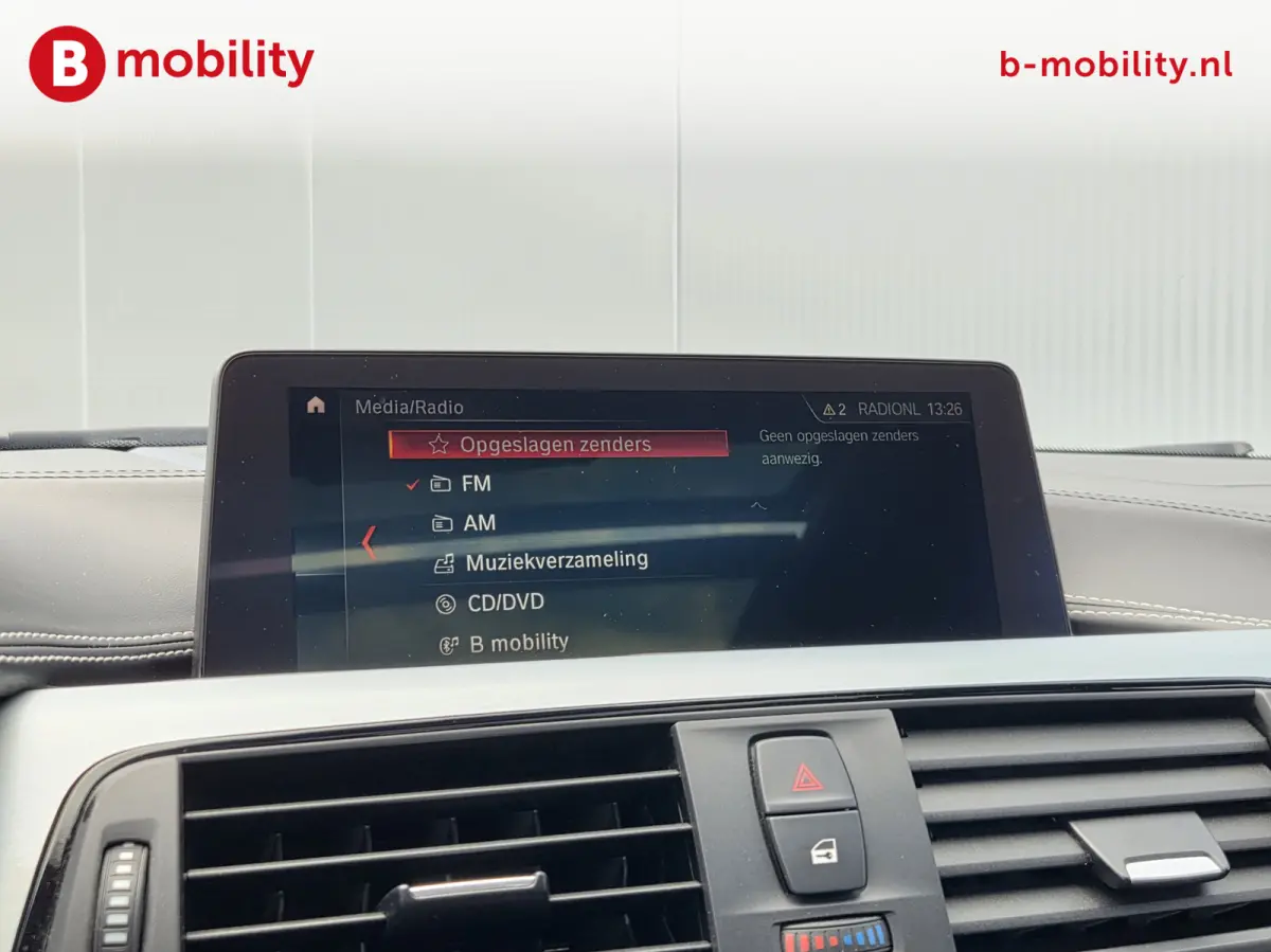 320i High Executive M-Sport Panoramadak Apple CarPlay NL Auto! | Hifi | Leer | Cruise Control | Navigatie