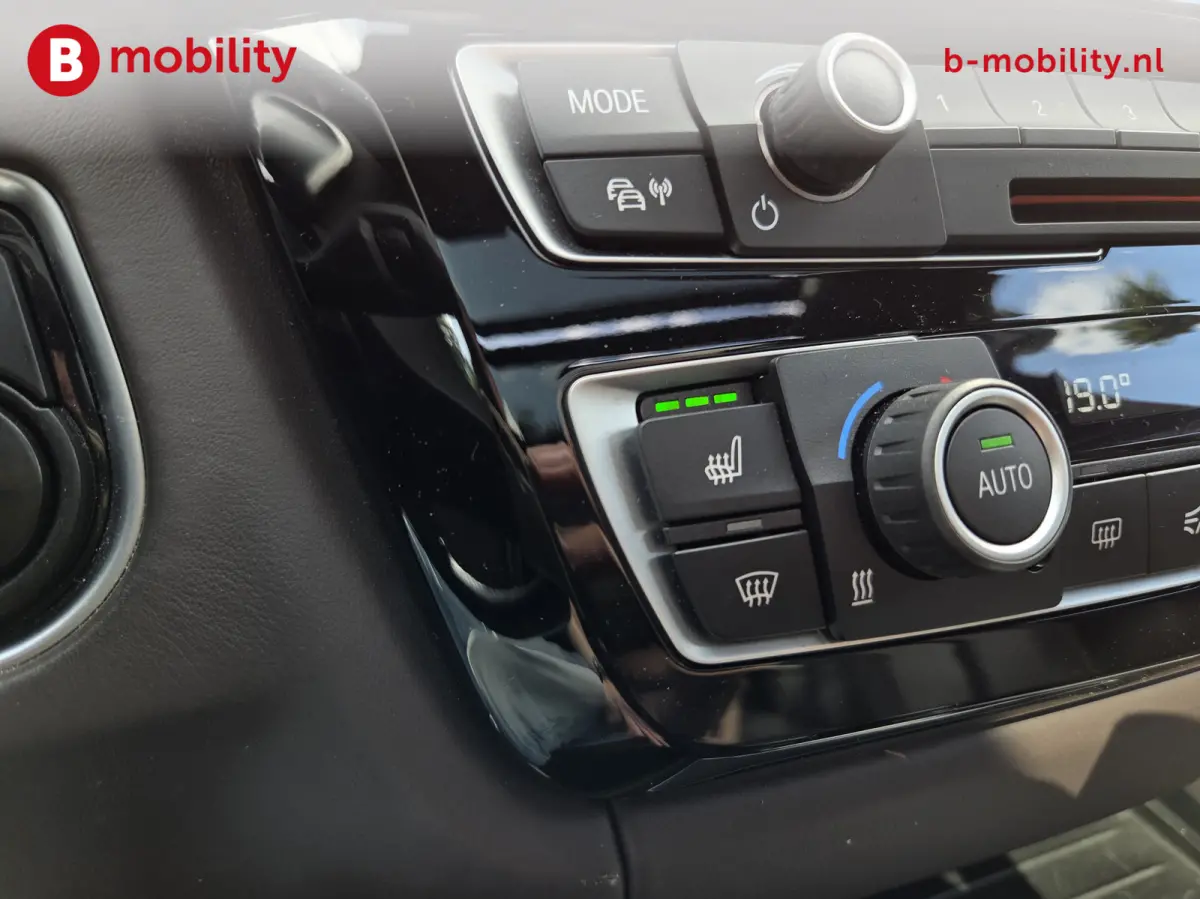 320i High Executive M-Sport Panoramadak Apple CarPlay NL Auto! | Hifi | Leer | Cruise Control | Navigatie