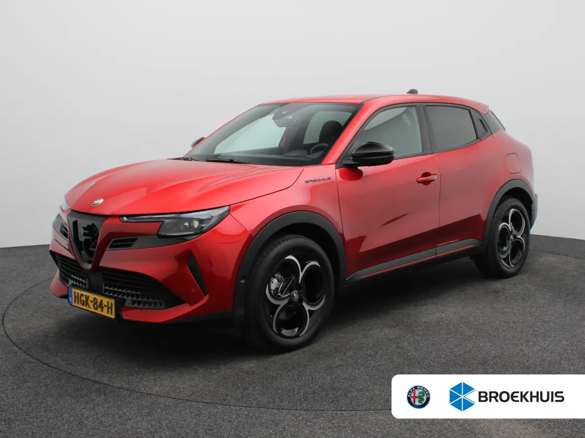 1.2 Turbo Hybrid Ibrida Speciale | Camera | Parkeersensoren | Dodehoekdetectie | Navigatie | Cruise Control Adaptief | Stoelverwarming | Elektrische Bestuurderstoel | Elektrische Kofferklep