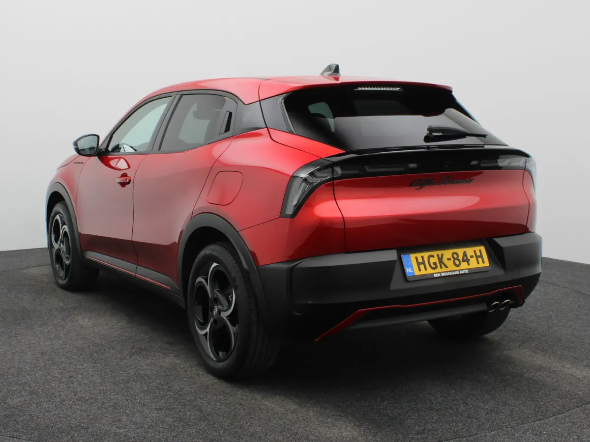 1.2 Turbo Hybrid Ibrida Speciale | Camera | Parkeersensoren | Dodehoekdetectie | Navigatie | Cruise Control Adaptief | Stoelverwarming | Elektrische Bestuurderstoel | Elektrische Kofferklep