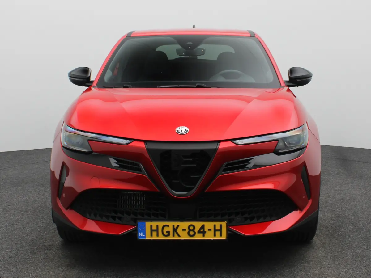 1.2 Turbo Hybrid Ibrida Speciale | Camera | Parkeersensoren | Dodehoekdetectie | Navigatie | Cruise Control Adaptief | Stoelverwarming | Elektrische Bestuurderstoel | Elektrische Kofferklep