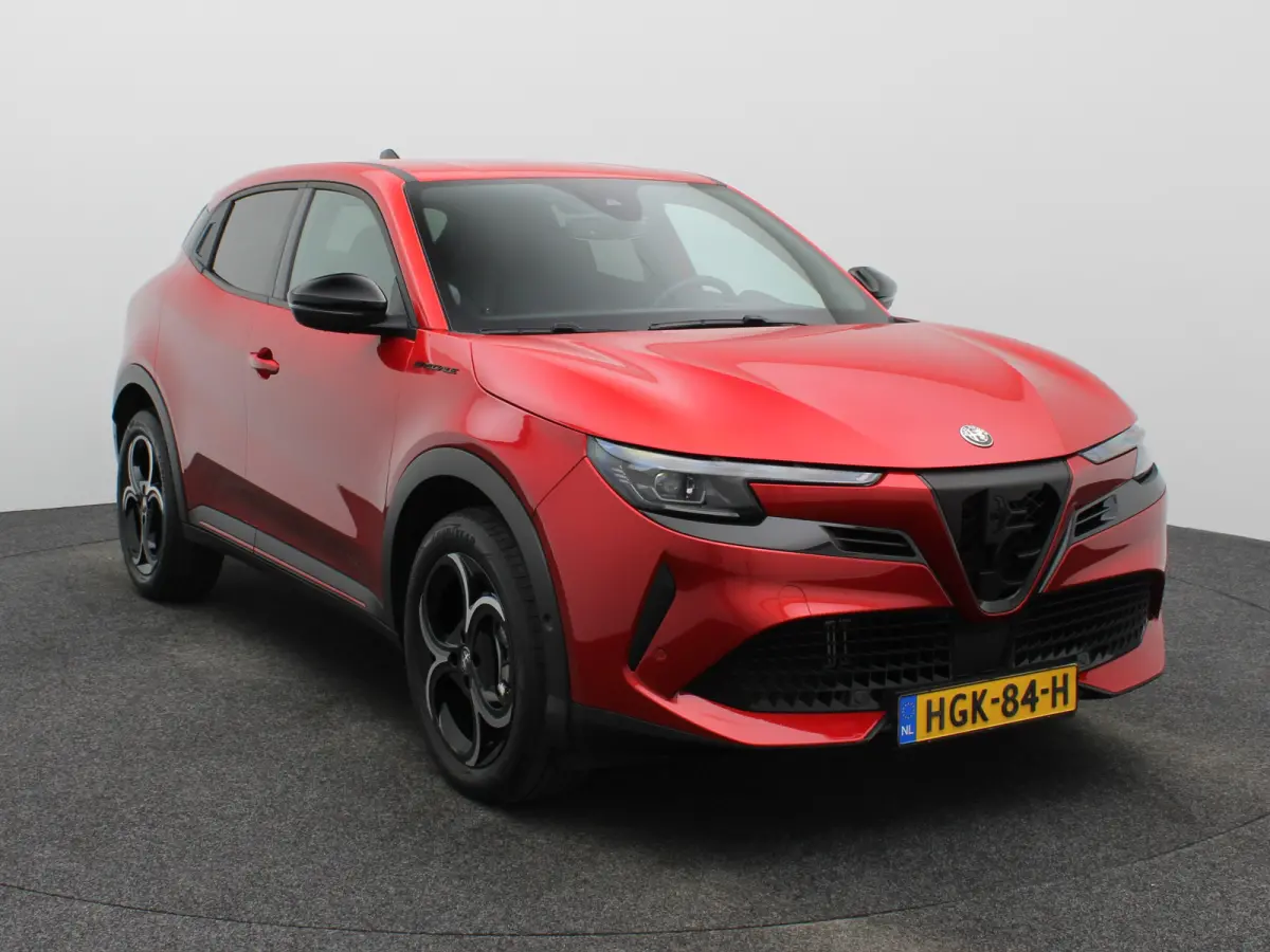 1.2 Turbo Hybrid Ibrida Speciale | Camera | Parkeersensoren | Dodehoekdetectie | Navigatie | Cruise Control Adaptief | Stoelverwarming | Elektrische Bestuurderstoel | Elektrische Kofferklep