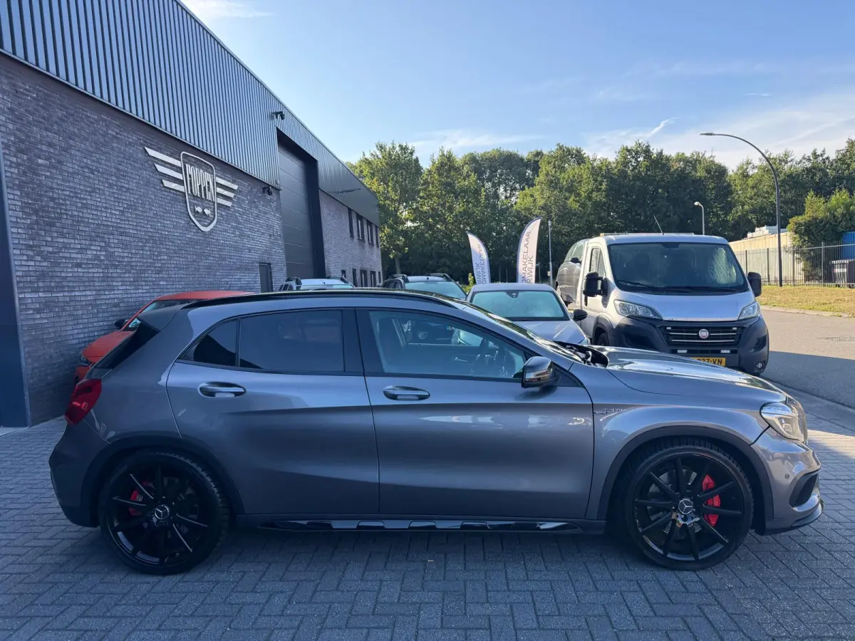 AMG 45 4MATIC | PANO | XENON | CRUISE | CAMERA | MEMORY | NAVI | LMV | HARMAN KARDON |