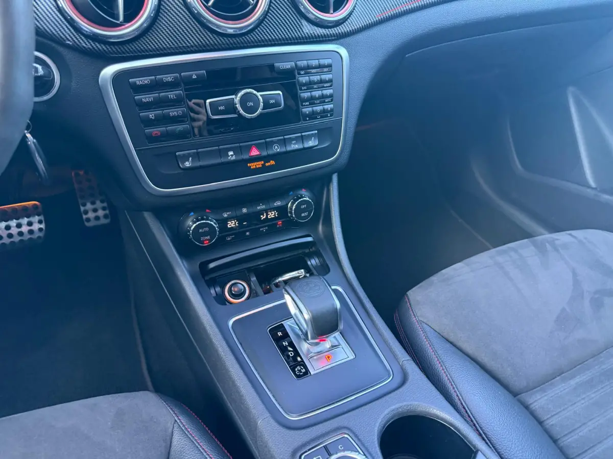 AMG 45 4MATIC | PANO | XENON | CRUISE | CAMERA | MEMORY | NAVI | LMV | HARMAN KARDON |