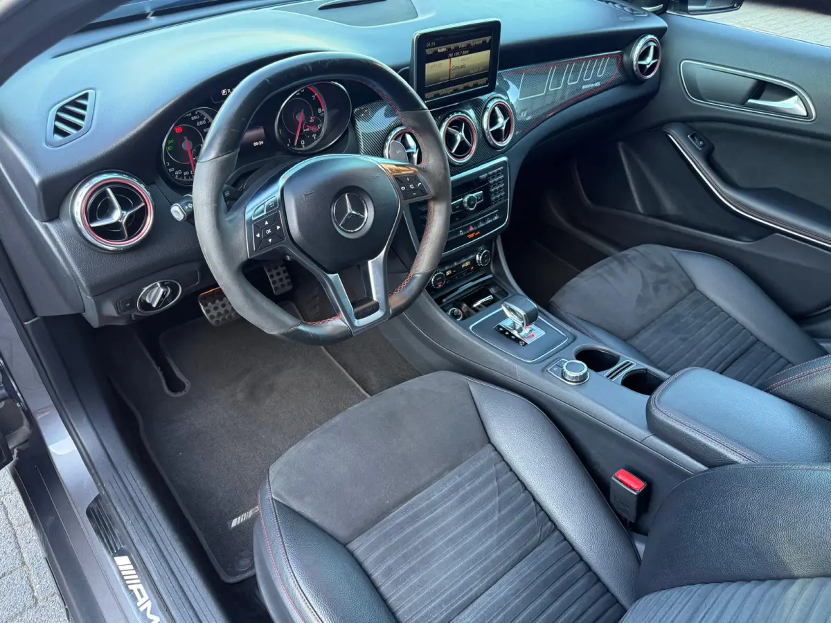 AMG 45 4MATIC | PANO | XENON | CRUISE | CAMERA | MEMORY | NAVI | LMV | HARMAN KARDON |