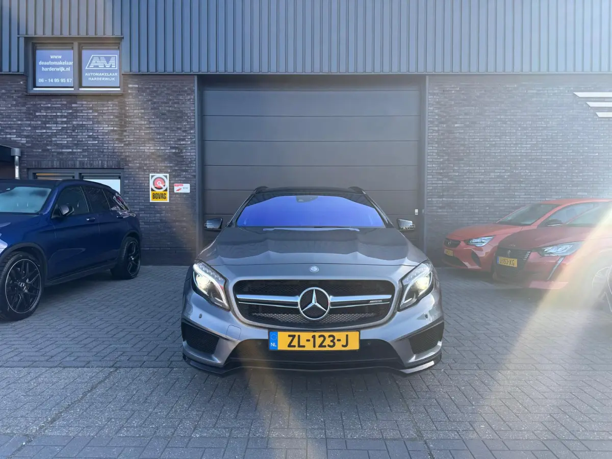 AMG 45 4MATIC | PANO | XENON | CRUISE | CAMERA | MEMORY | NAVI | LMV | HARMAN KARDON |