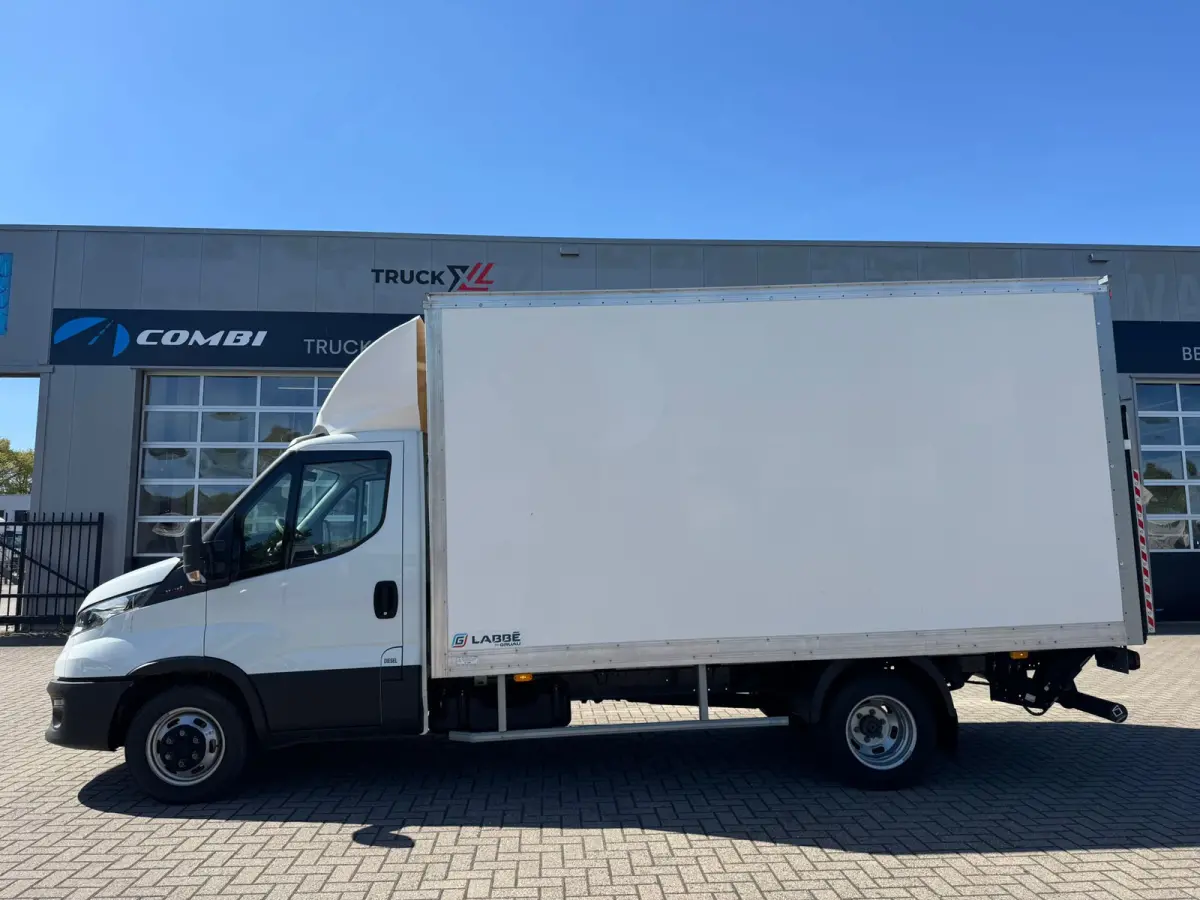 3.0 35C 16 BAKWAGEN MET LAADKLEP > BPM VRIJ! Meubelbak met laadklep / Bakwagen + klep