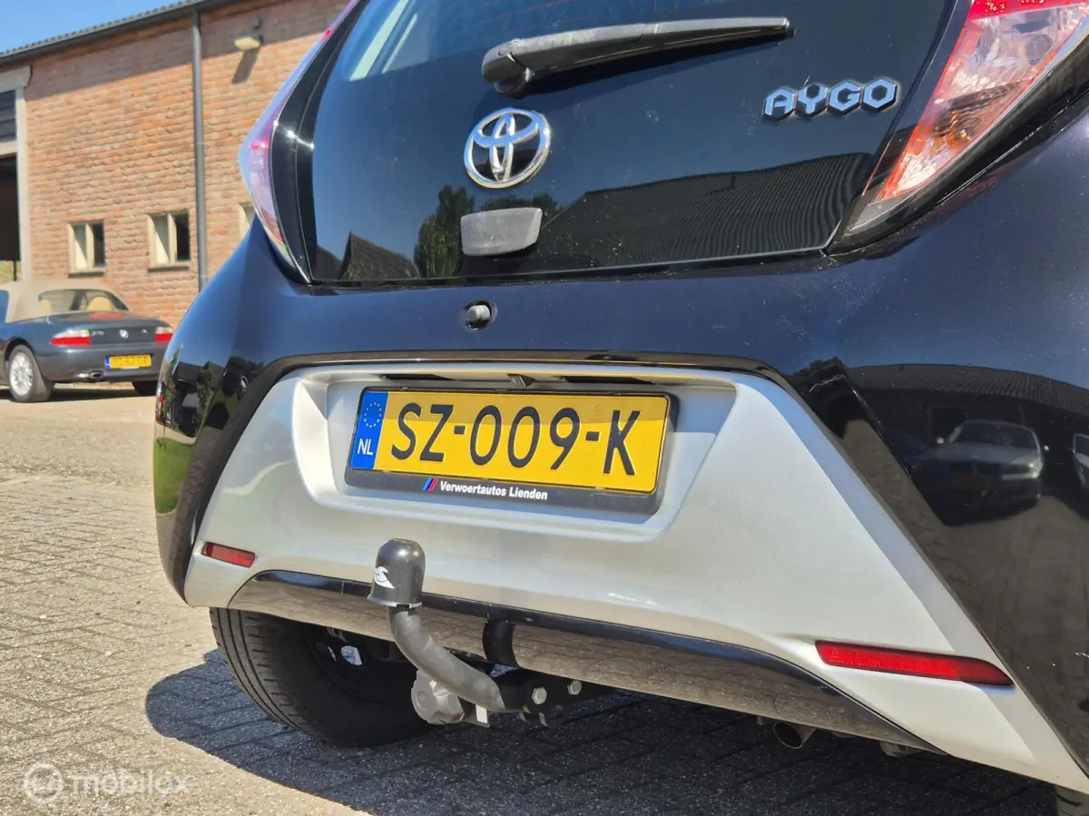 1.0 VVT-i x-cite I Automaat I Trekhaak I Camera I Cruise