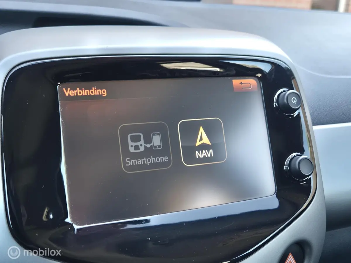 1.0 VVT-i x-cite I Automaat I Trekhaak I Camera I Cruise