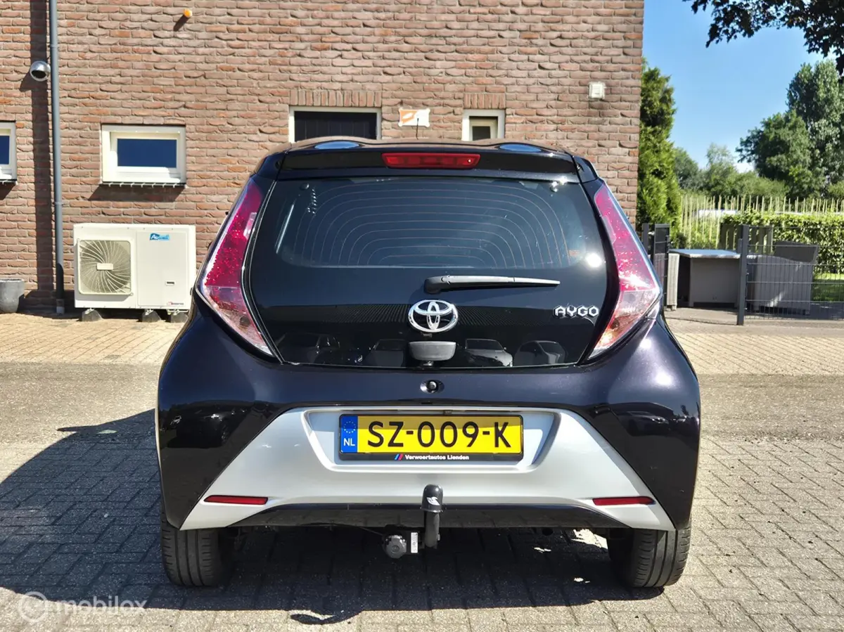 1.0 VVT-i x-cite I Automaat I Trekhaak I Camera I Cruise