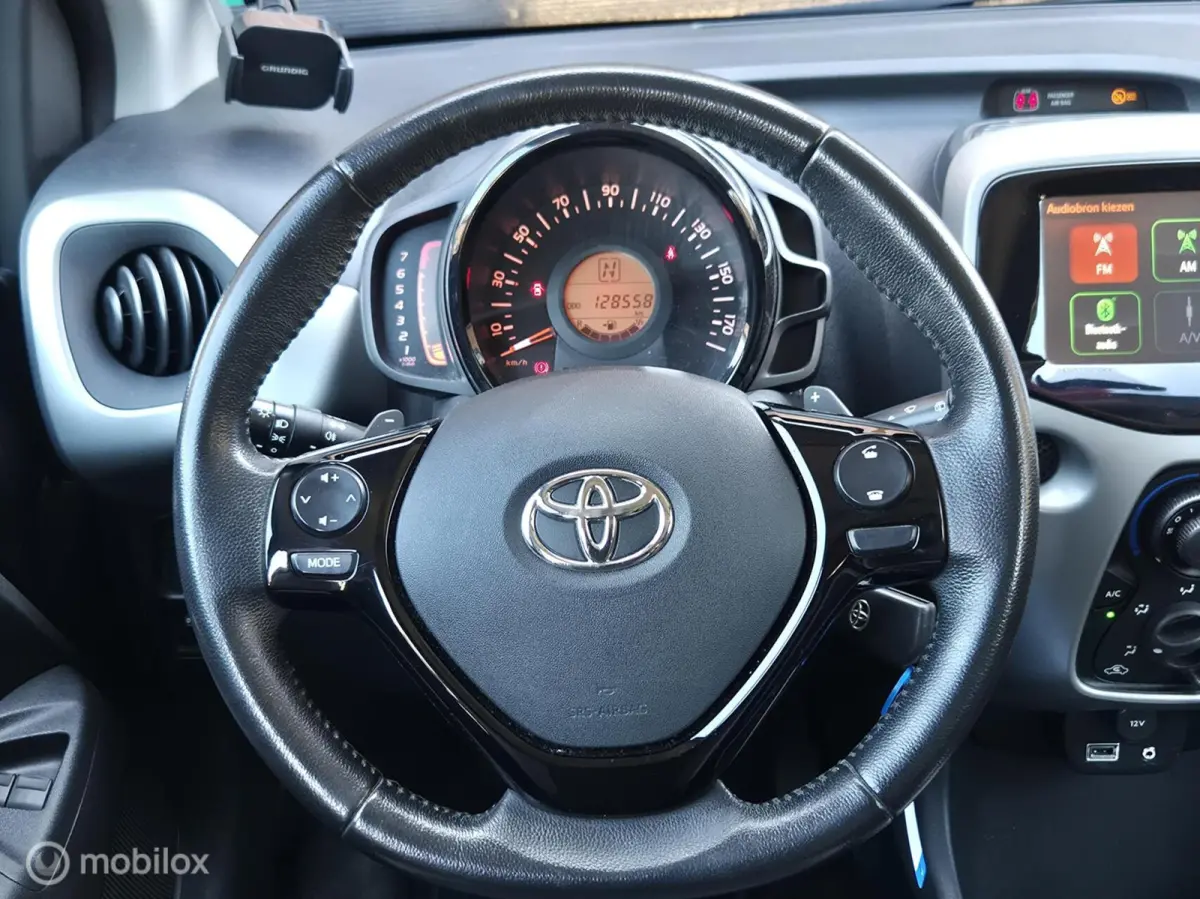 1.0 VVT-i x-cite I Automaat I Trekhaak I Camera I Cruise