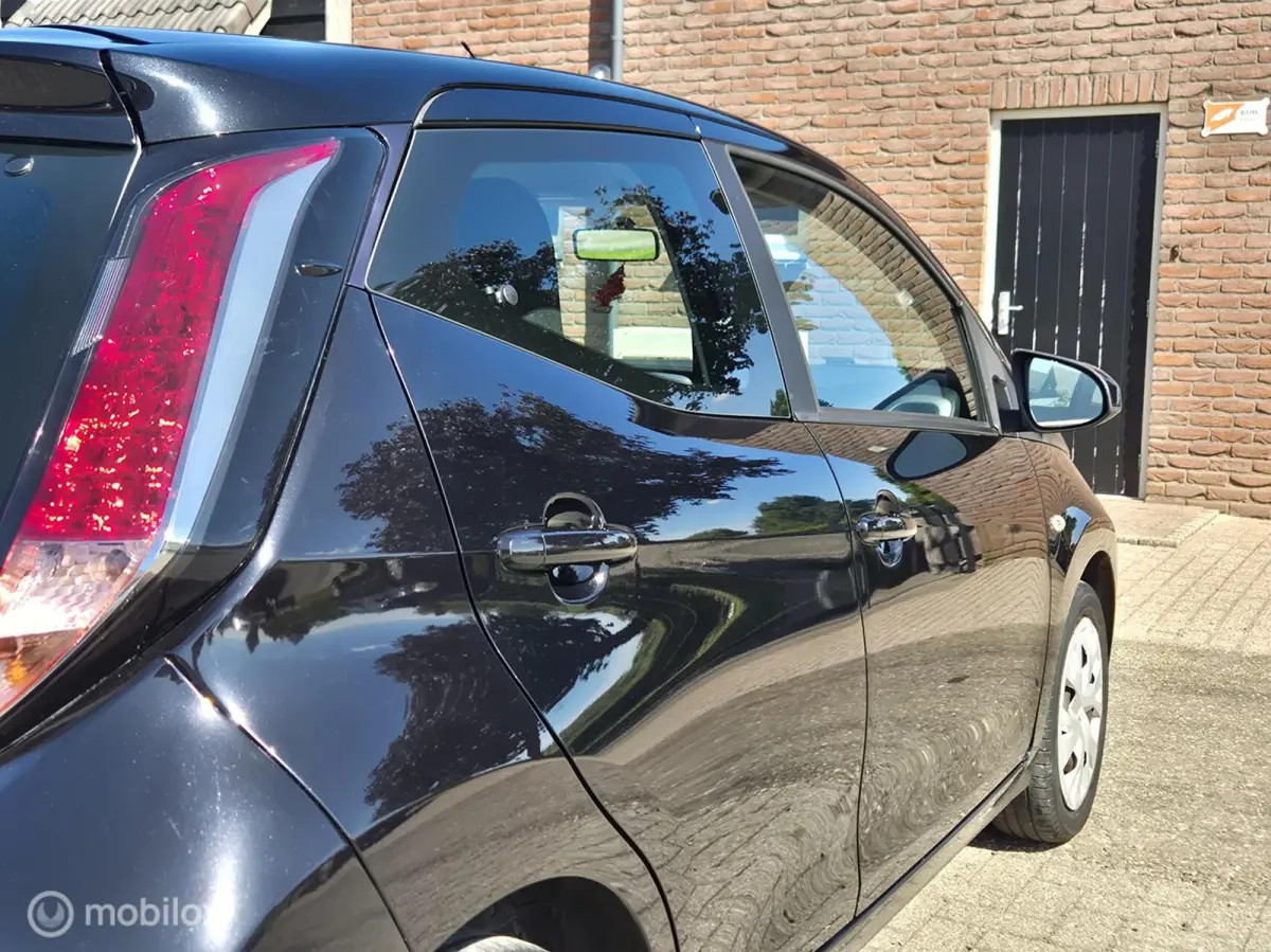 1.0 VVT-i x-cite I Automaat I Trekhaak I Camera I Cruise