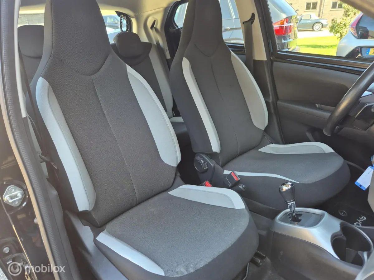 1.0 VVT-i x-cite I Automaat I Trekhaak I Camera I Cruise