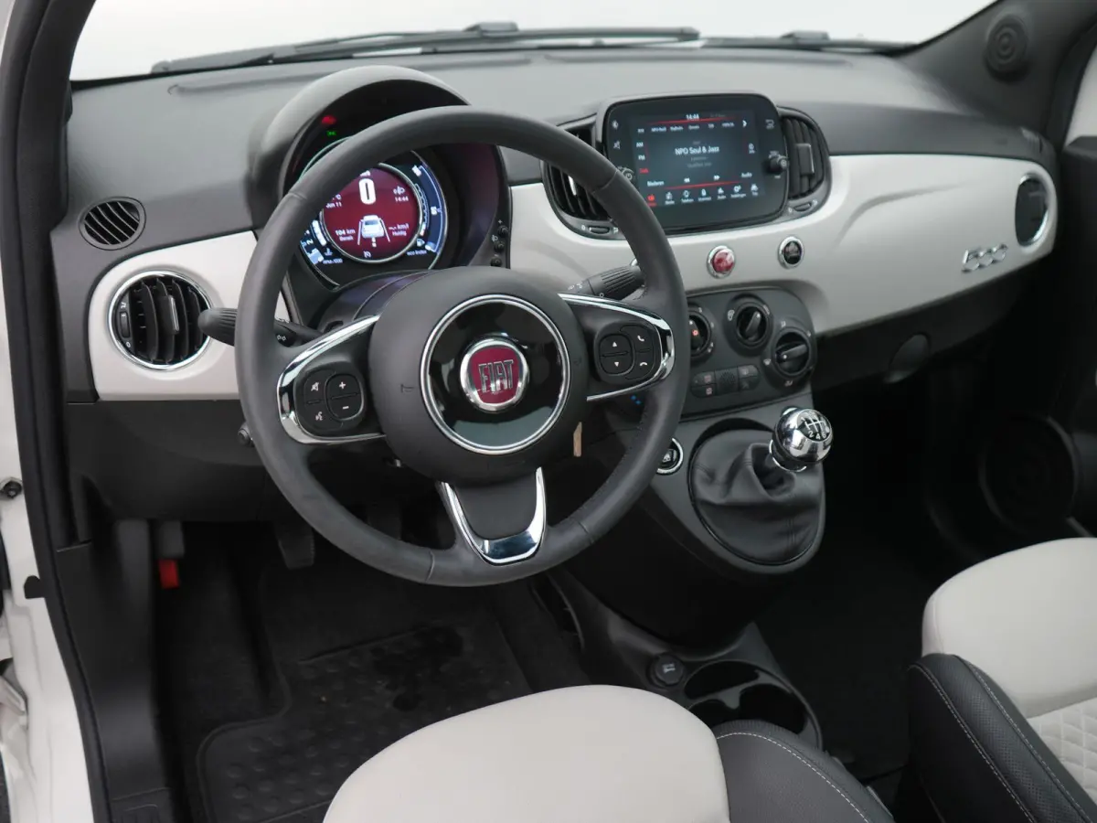 1.0 Hybrid Star PANORAMADAK | DOLCEVITA BEKLEDING | AIRCO | APPLE CARPLAY | 12 MAANDEN BOVAG GARANTIE |